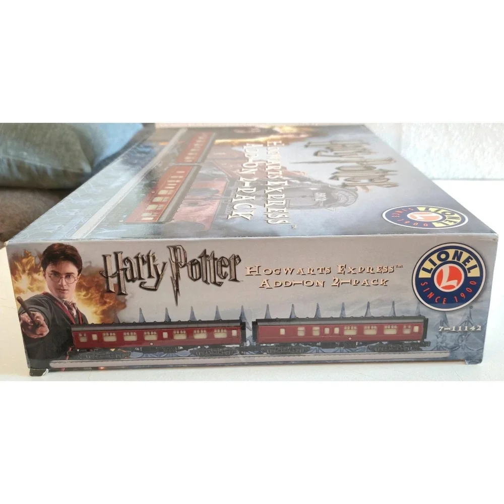 Lionel Harry Potter Hogwarts Express Add-On 2-Pack 7-11142 Factory Sealed - NIB